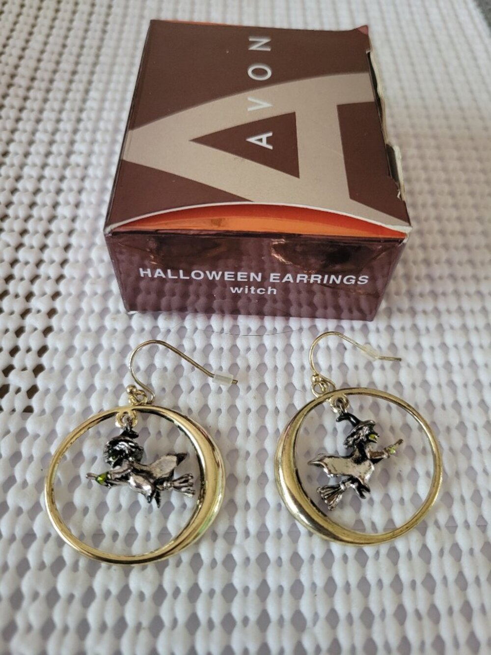 Avon 2008 Halloween Flying Witch Hoop Earrings Gold Tone Dangle